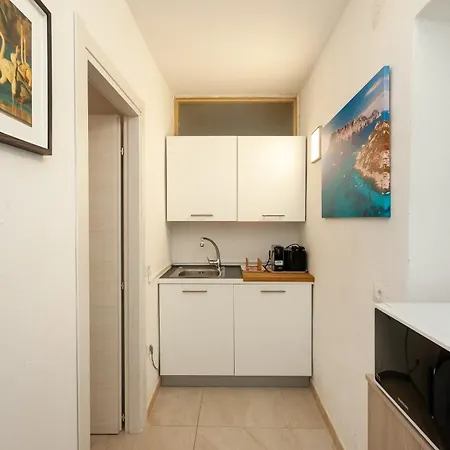 - Civico 35 Guest house *